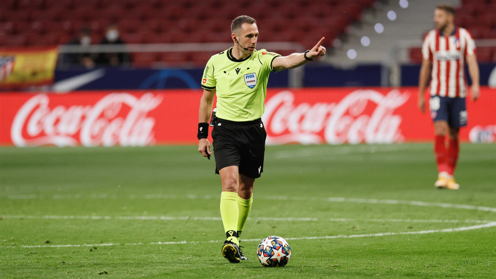 可穿戴AI运动康复设备三